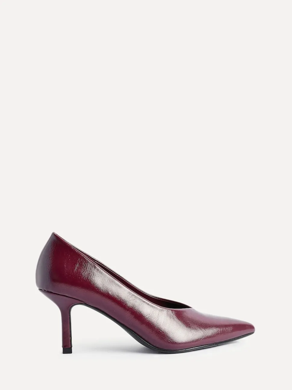 Linzi Red Bellamy V-Shaped Closed Toe Court Heels