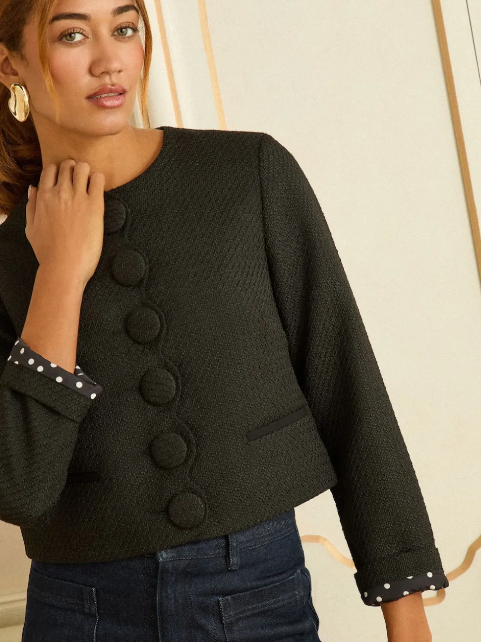 Love & Roses Black Boucle Scallop Blazer