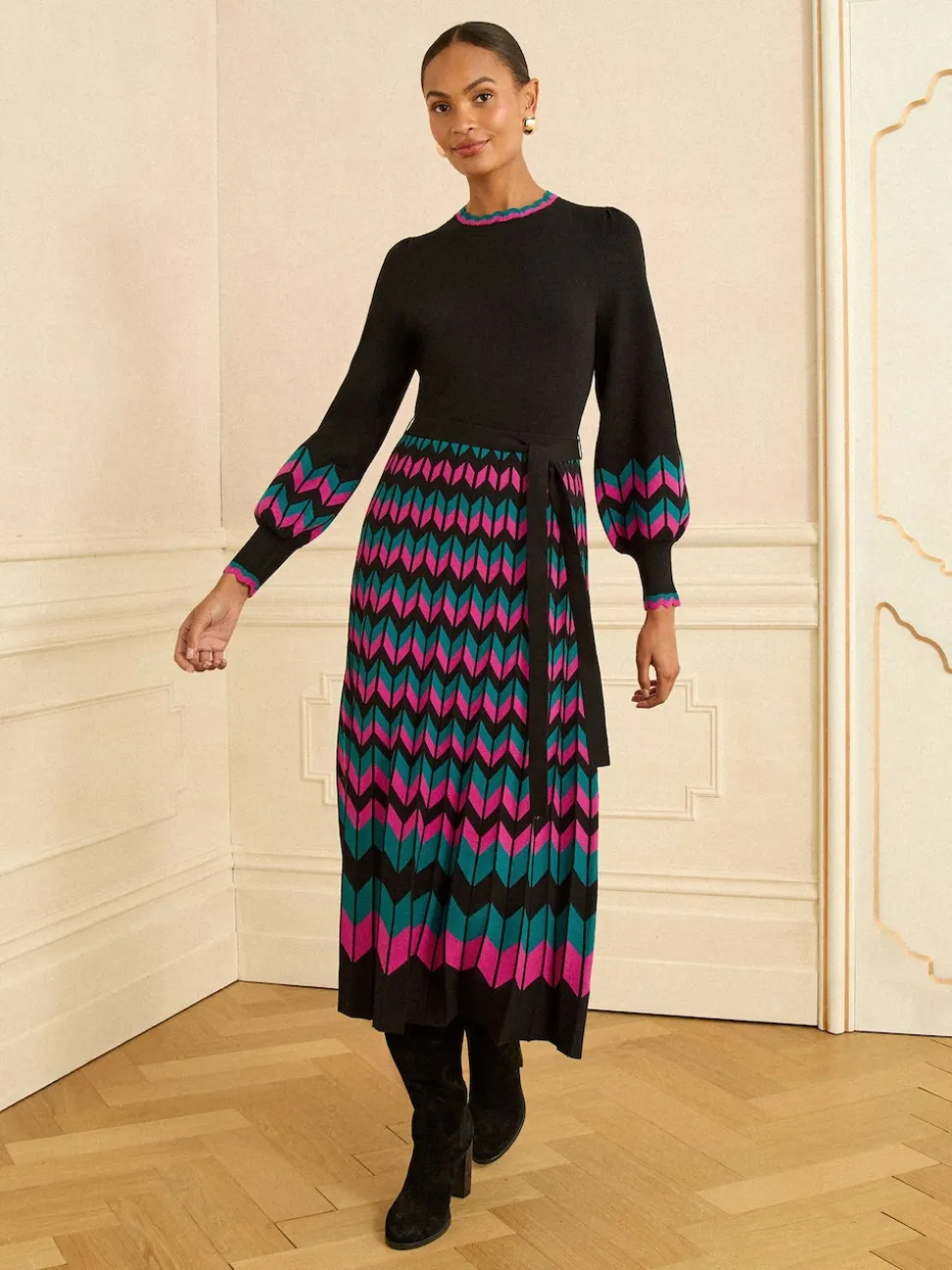 Love & Roses Black Multi Chevron Petite Scallop Knitted Midi Dress