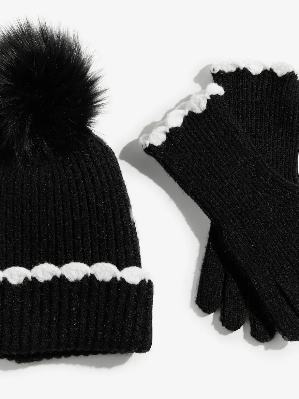 Love & Roses Black Scallop Trim Ribbed Pom Hat and Gloves Set