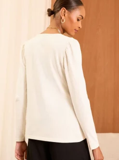 Love & Roses Ivory Scallop V-Neck Long Sleeve Jersey Top