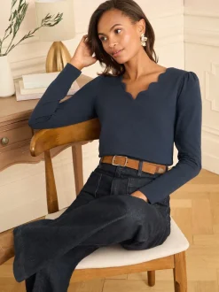 Love & Roses Navy Scallop V-Neck Long Sleeve Jersey Top
