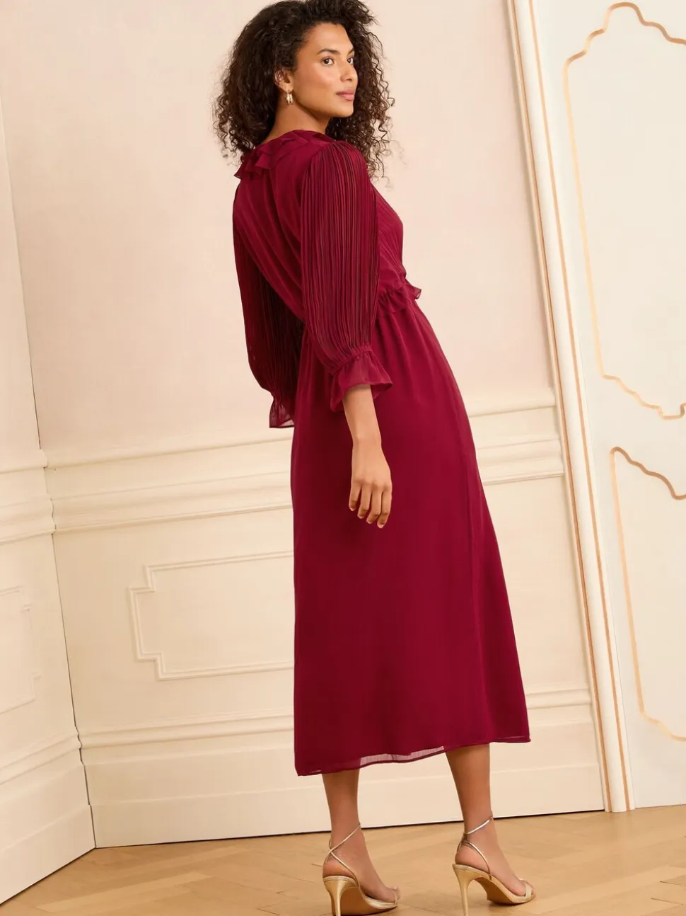 Love & Roses Red Pleated Ruffle Midi Dress
