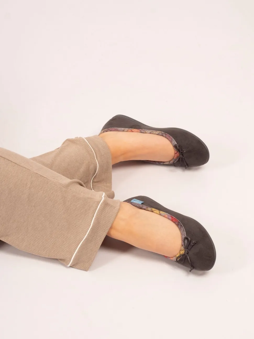 Lunar Grey Bow Tartan Trim Pump Slippers