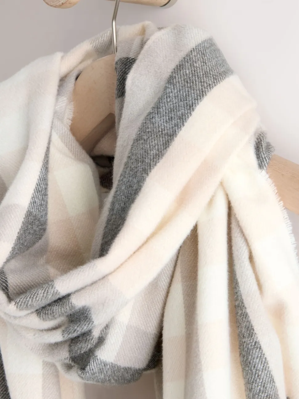Monochrome Check Midweight Scarf