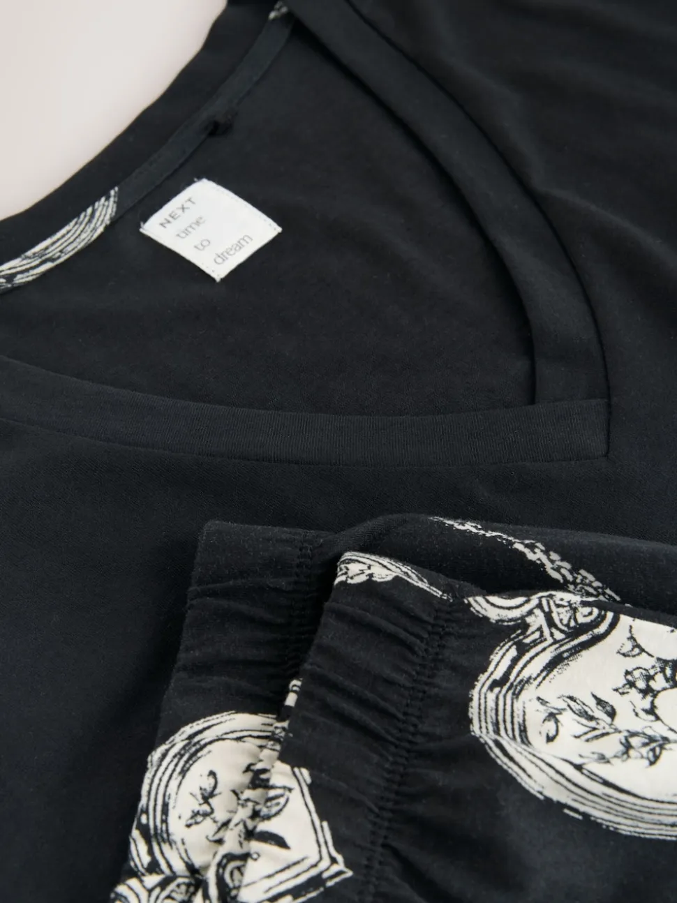 Monochrome Heart Short Sleeve Pyjamas