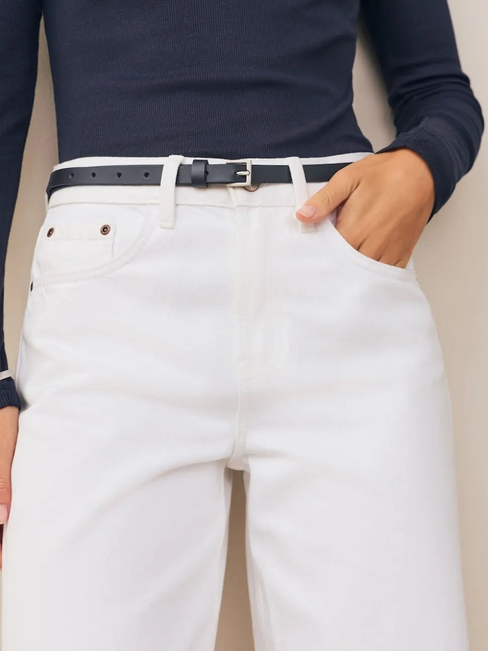 Navy Skinny Leather Belt