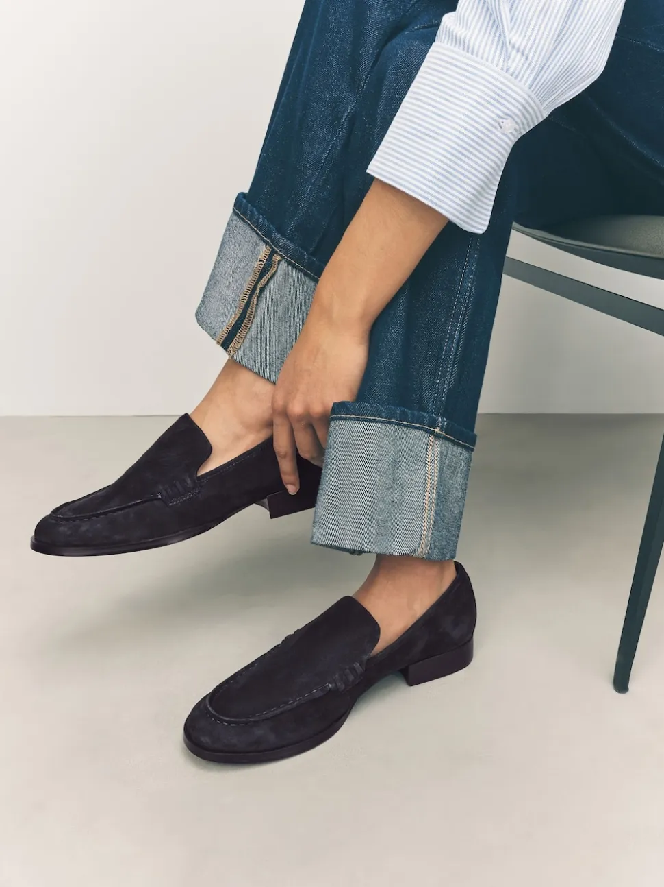 Navy Suede Round Toe Clean Loafers