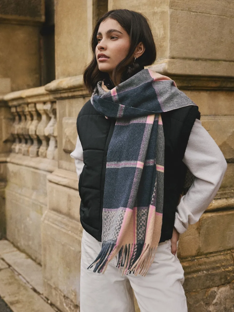Navy Texture Check Midweight Scarf