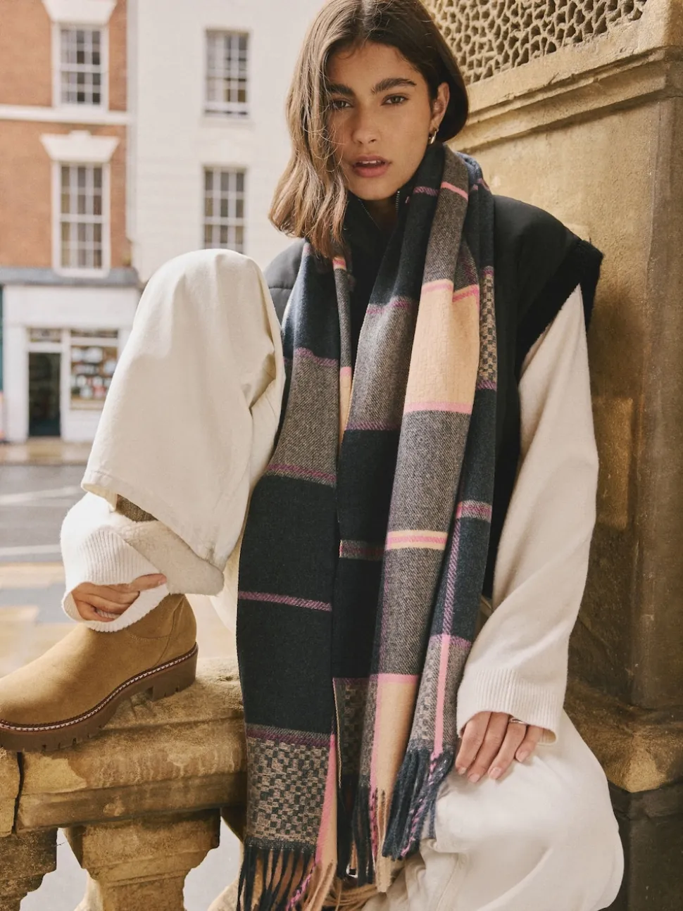 Navy Texture Check Midweight Scarf