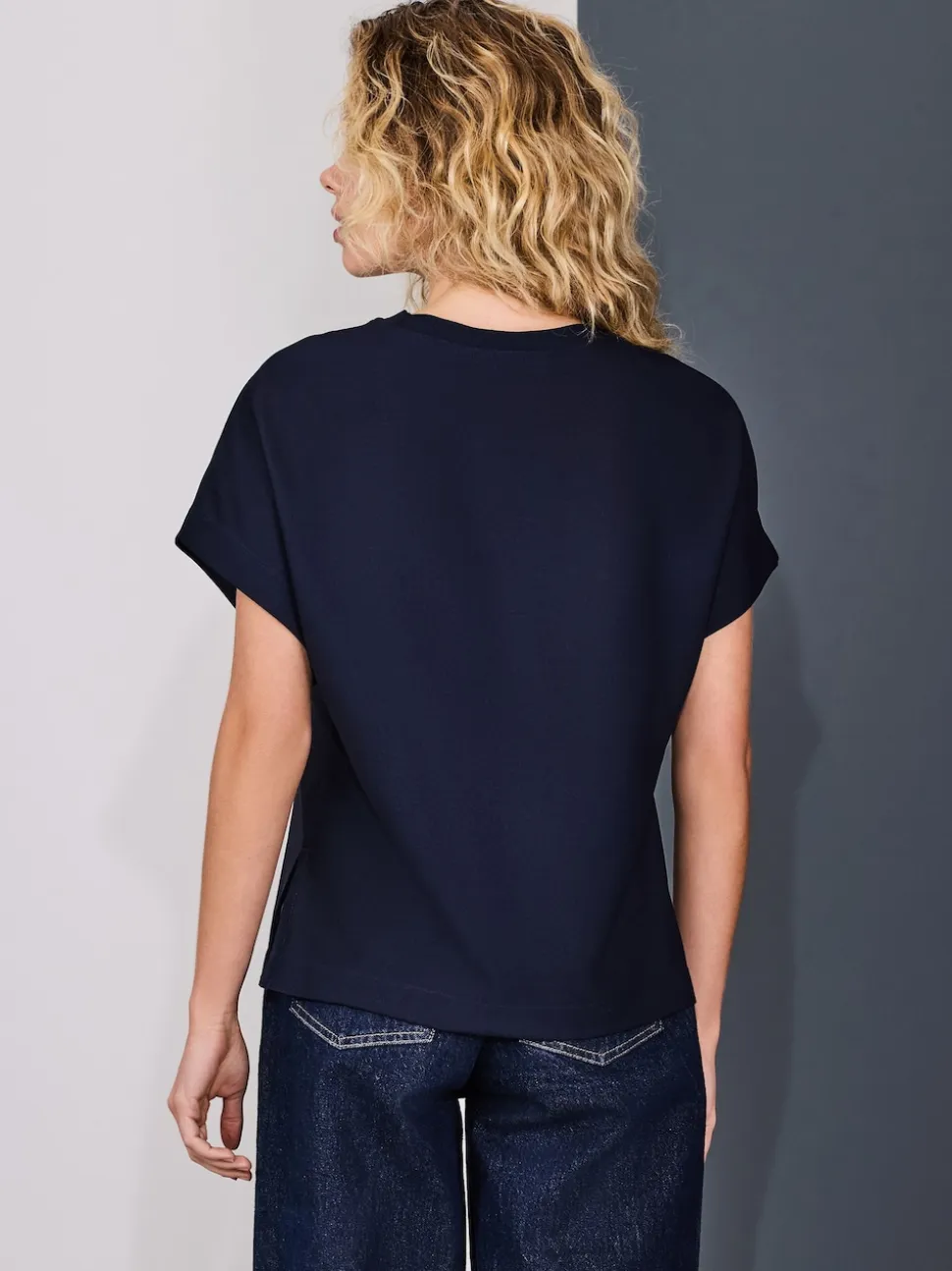 Navy/Ecru Stripe Short Sleeve Keyhole Crew Neck Top
