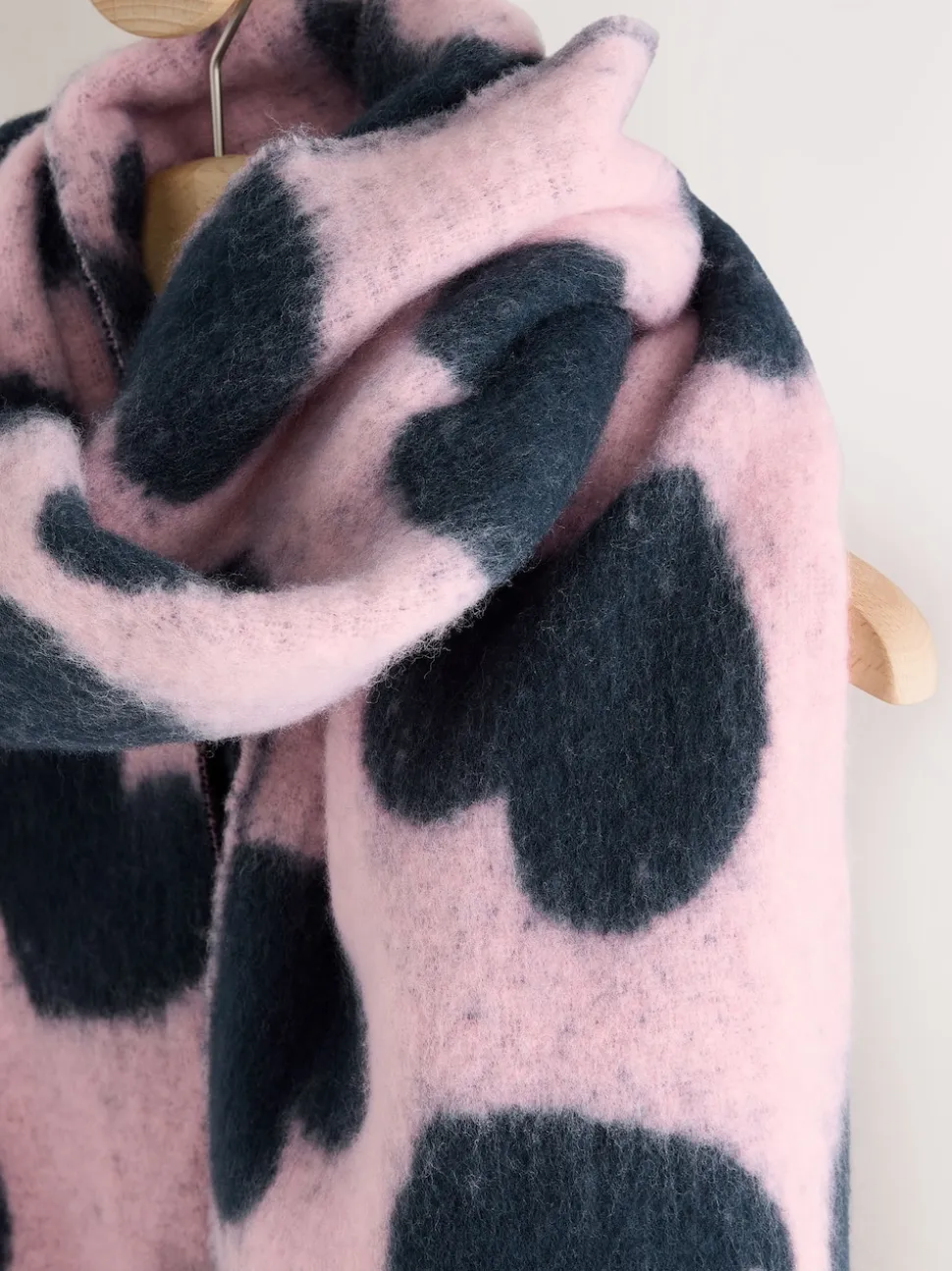 Navy/Pink Heart Print Heavyweight Blanket Scarf