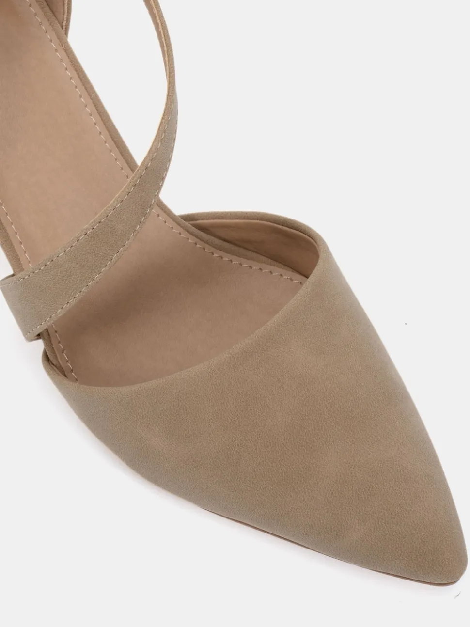 Novo Natural Wide Fit Idaho Mid Block Asymetric Strap Point Courts