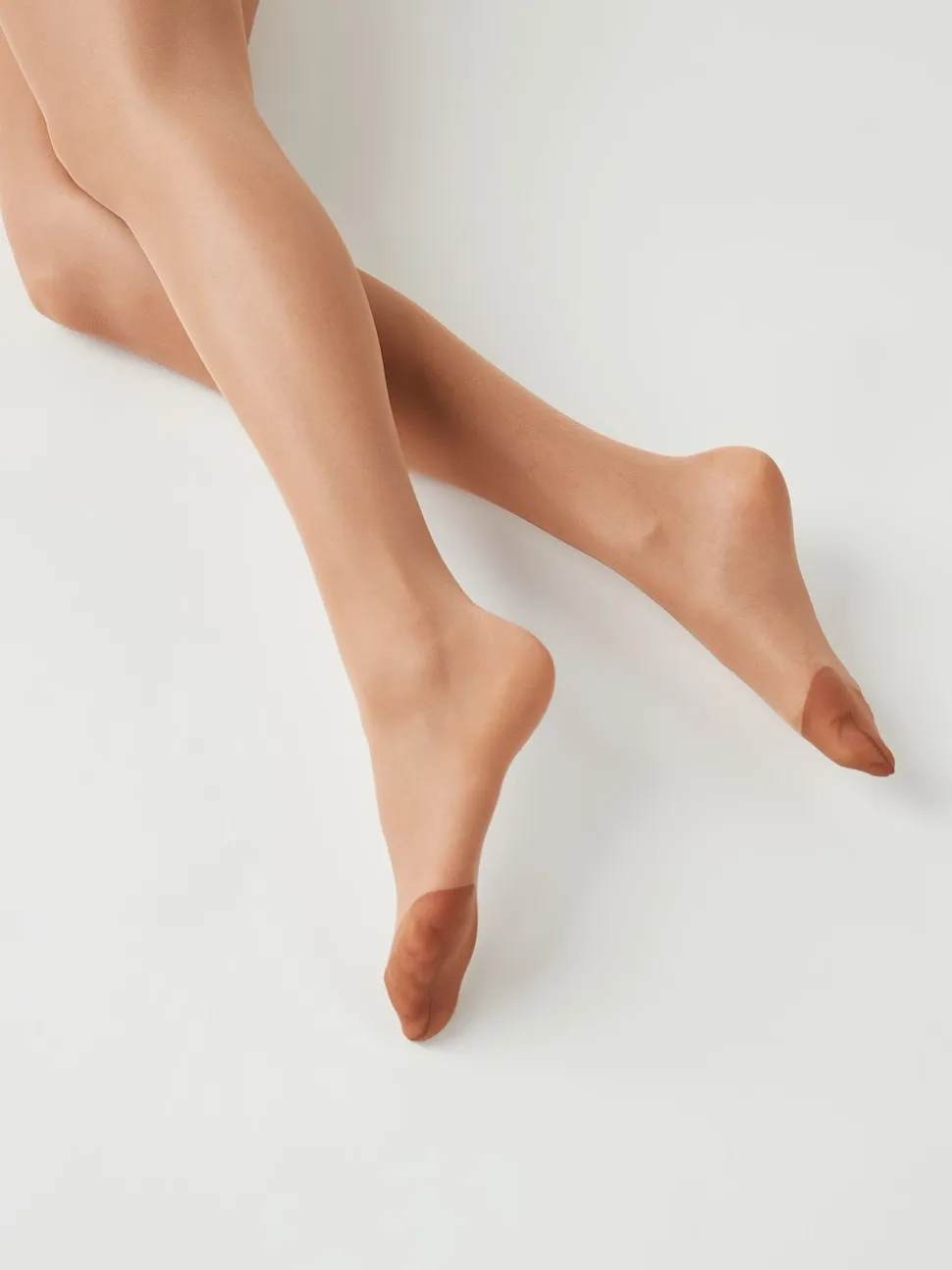 Nude Bum/Tum/Thigh Gloss Shaping 20 Denier Tights