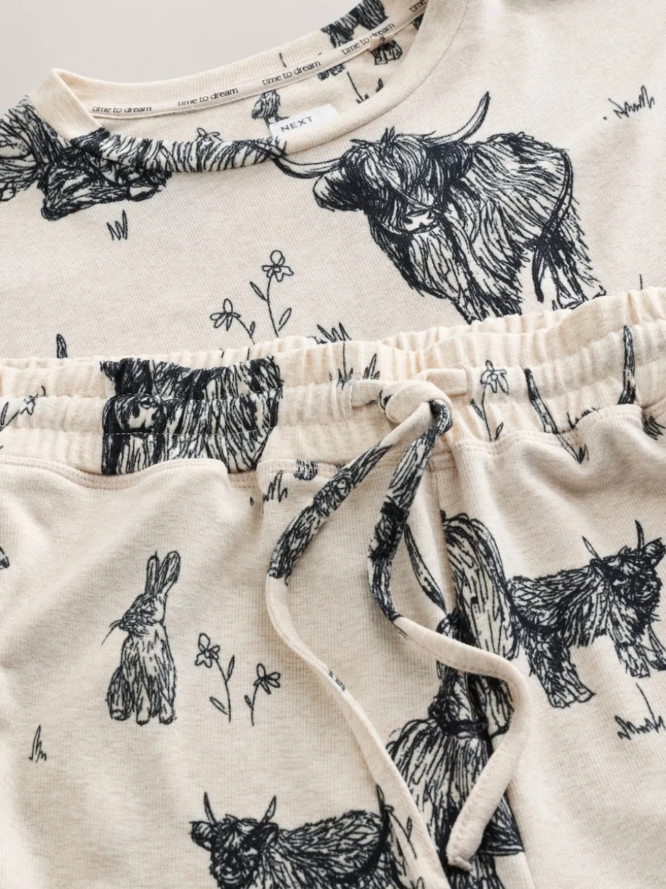 Oatmeal Hamish The Highland Cow Cosy Long Sleeve Pyjamas