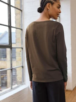 Olive Green Long Sleeve Crew Neck T-Shirt