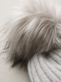 Pale Grey N. Premium 100% Cashmere Knitted Pom Hat