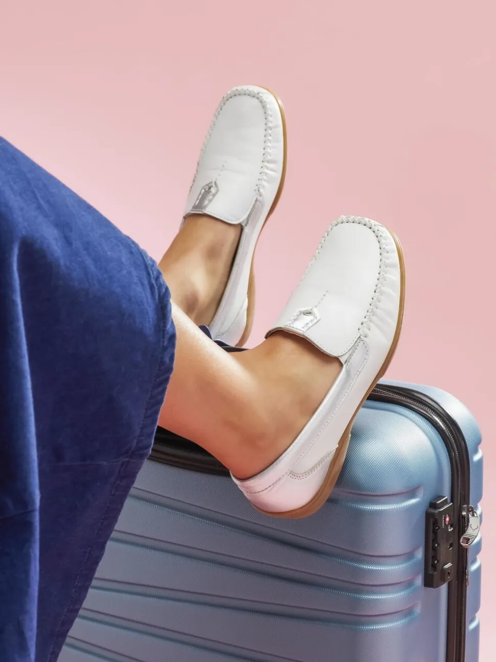 Pavers White-Silver Leather Moccasins