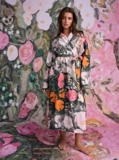 Pink Benjamin Macgregor Scene Print Satin Dressing Gown