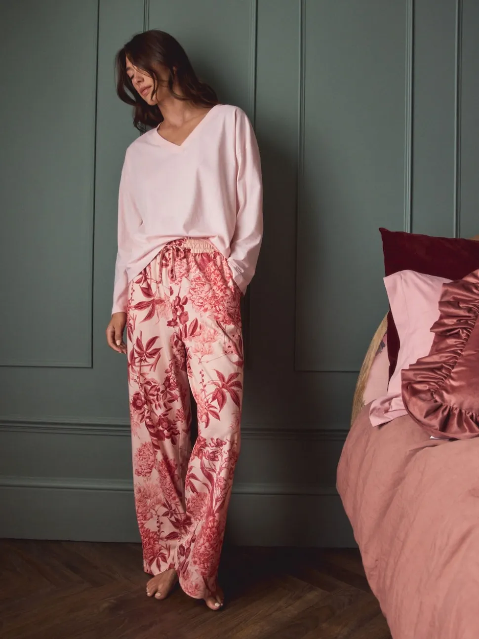 Pink Floral Kew Collection Long Sleeve Pyjamas