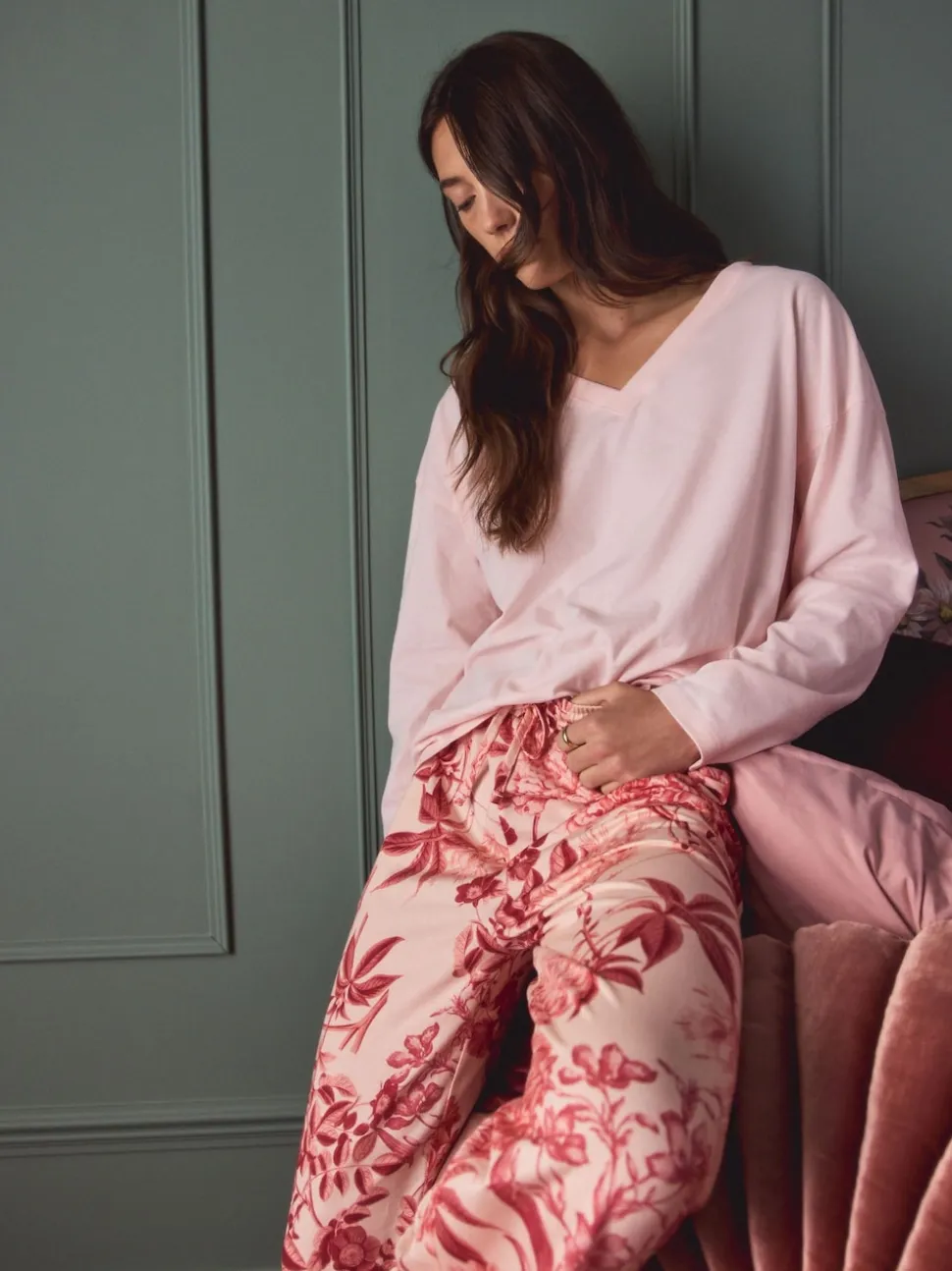 Pink Floral Kew Collection Long Sleeve Pyjamas