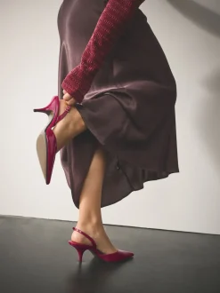 Pink Patent Forever Comfort® Pointed Toe Curvy Slingback Heels