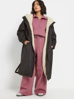 PixieGirl Petite Black Fleece Lined Changing Robe