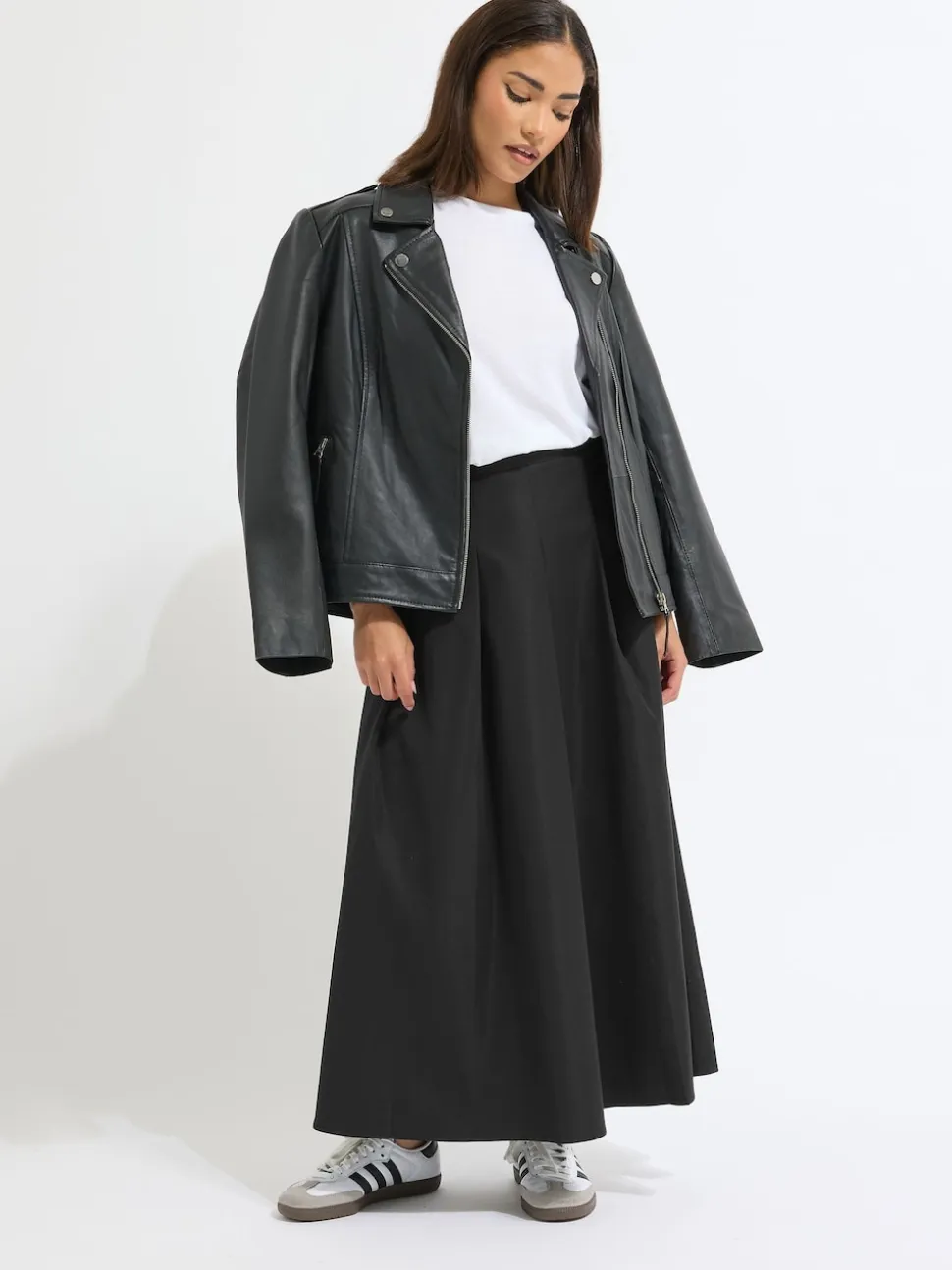 PixieGirl Petite Black Pleated Full Midaxi Skirt