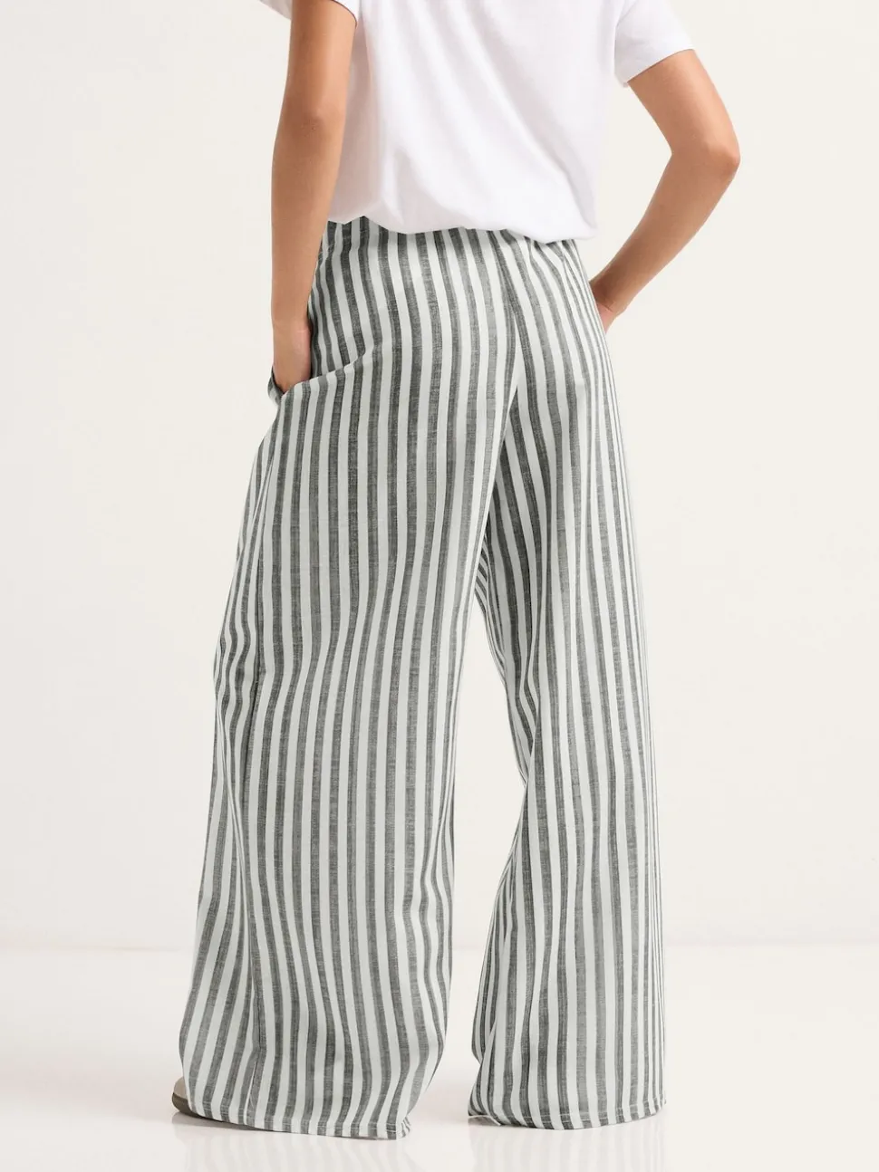 PixieGirl Petite Grey Stripe Wide Leg Trousers