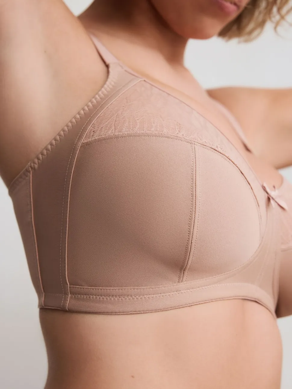 Praline Nude B-H Total Support Non Wire Full Cup Ultimate Comfort Bra