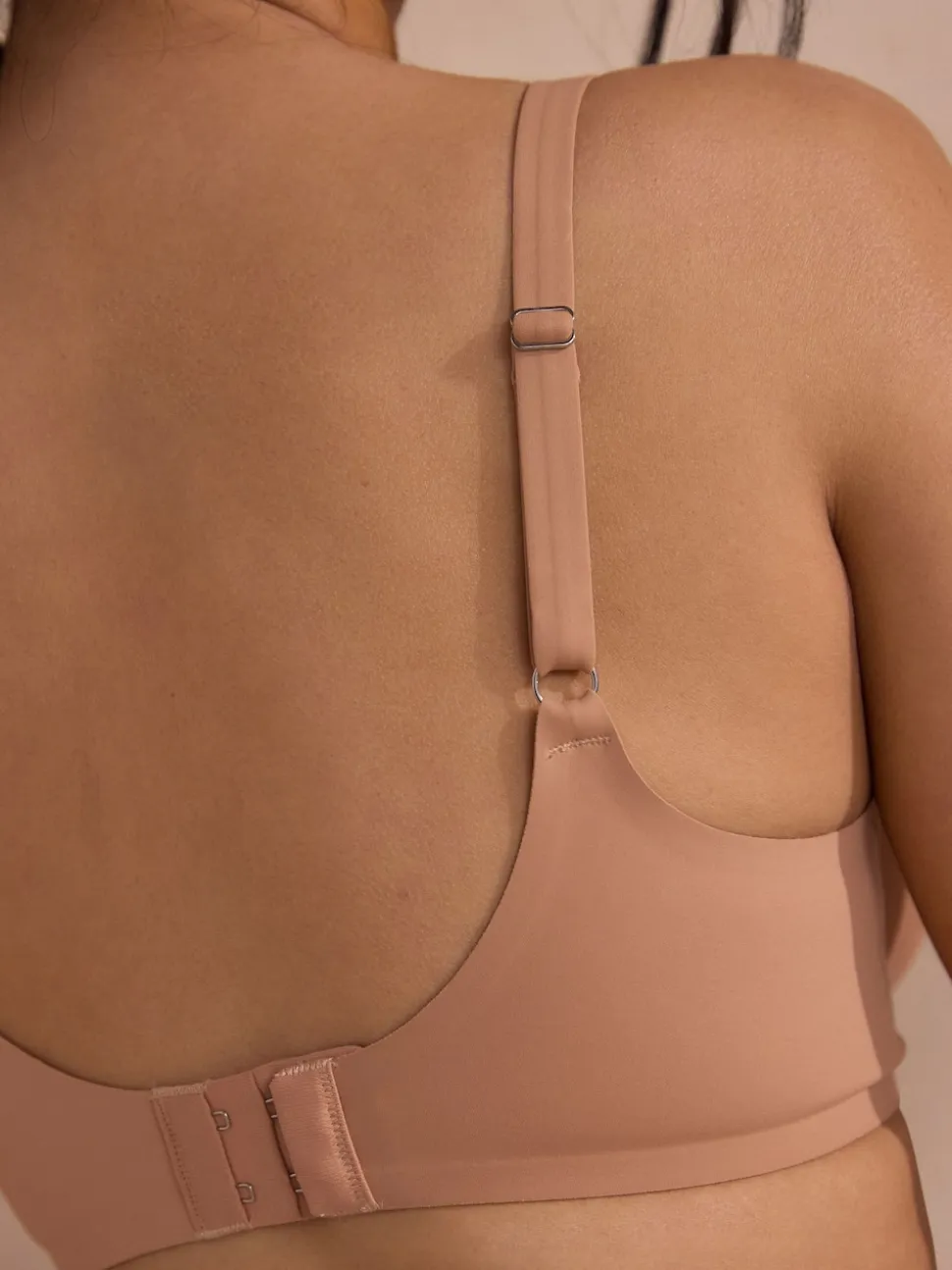 Praline Nude DD+ Forever Lite Smoothing Bra