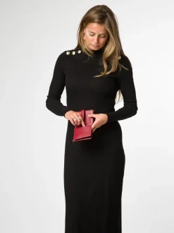 Pure Luxuries London 'Louise' Leather Purse
