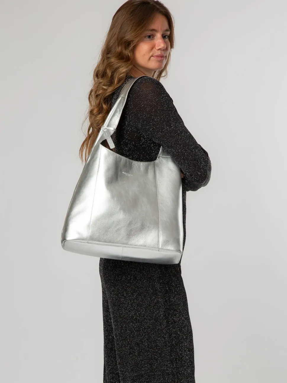 Pure Luxuries London Nina Leather Shoulder Bag