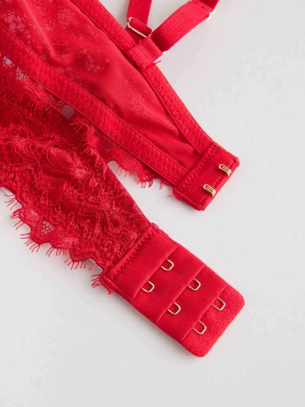 Red Pad Plunge A-E Lace Bra