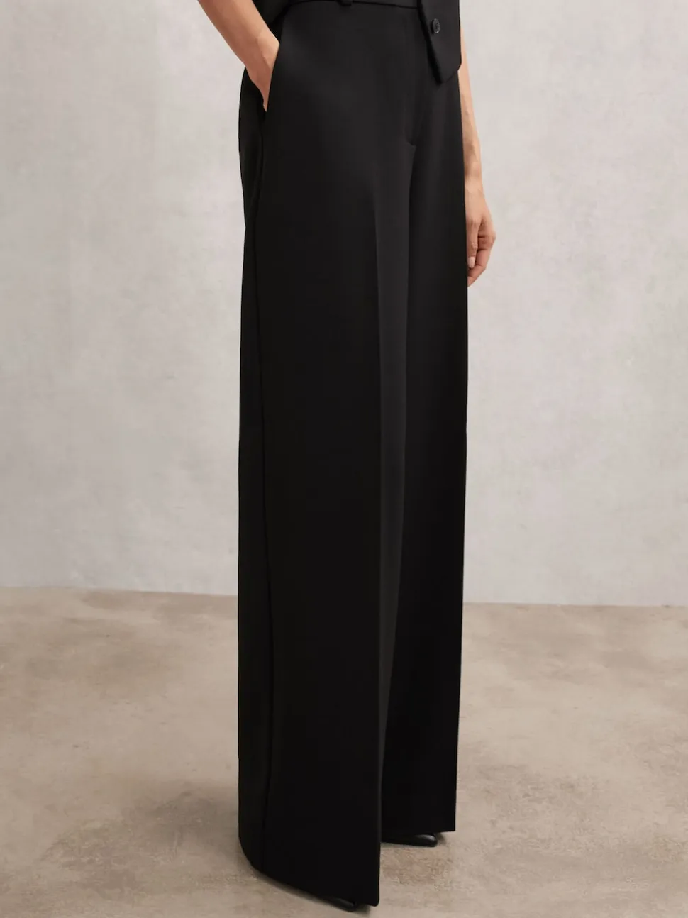 Reiss Black Gabi Wide-Leg Suit Trousers