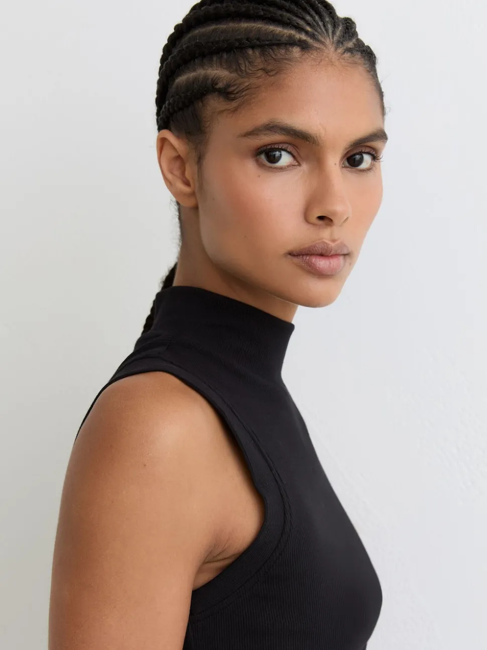 Reiss Black Simone Stretch-Cotton High-Neck Vest