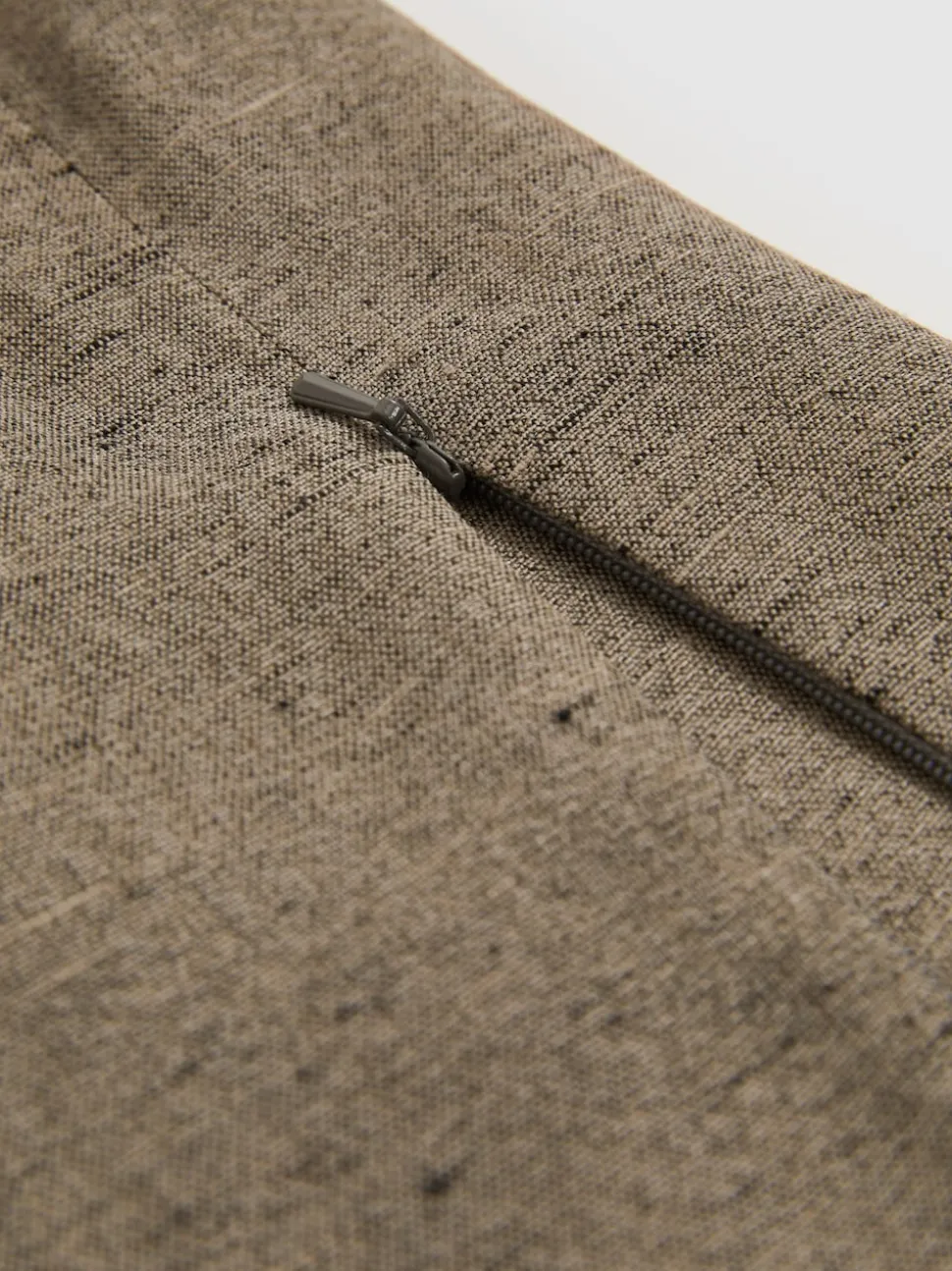 Reiss Grey Lina Atelier Side-Zip Tailored Shorts With Linen