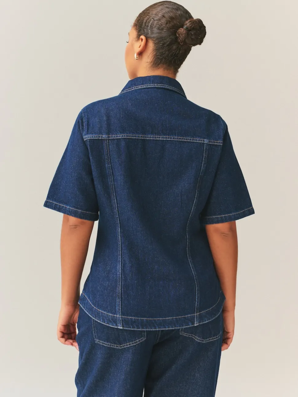 Rinse Denim Fuller Bust Short Sleeve Fitted Top