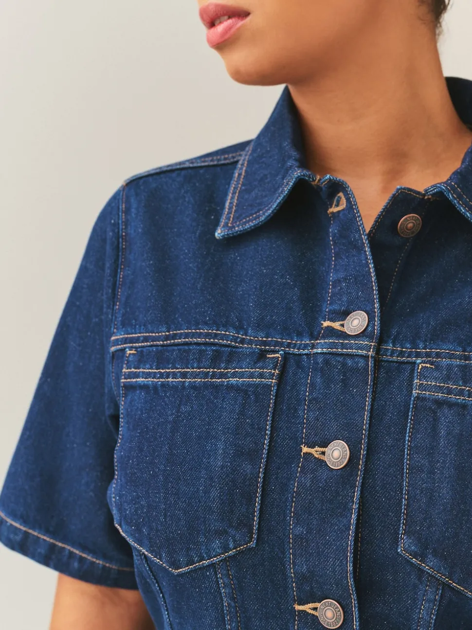 Rinse Denim Fuller Bust Short Sleeve Fitted Top