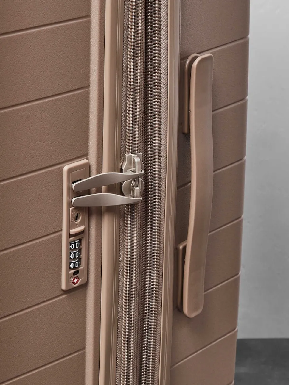 Rock Luggage Palma Large Suitcase