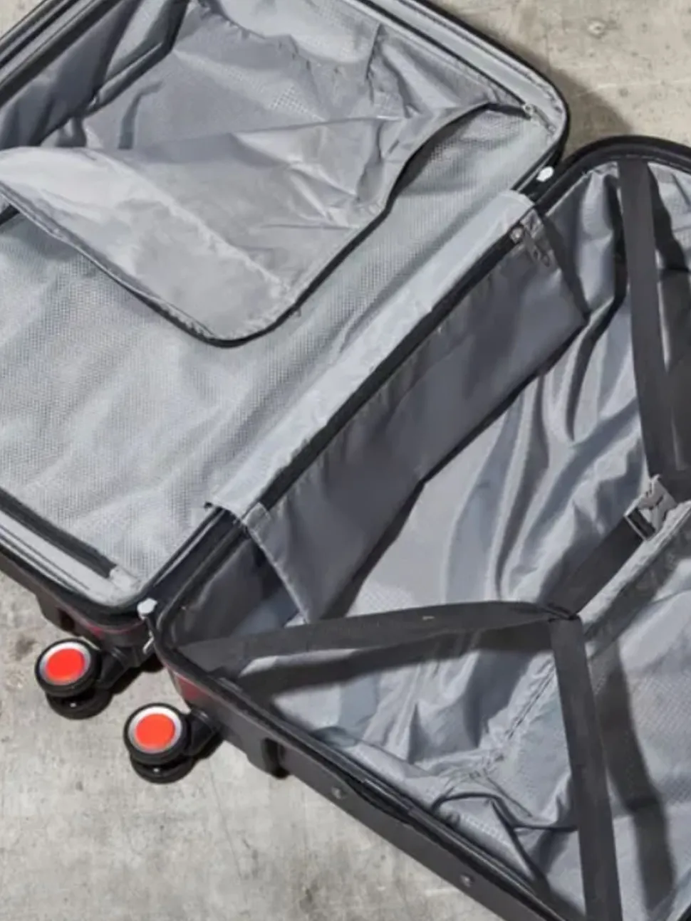 Rock Luggage Sunwave Medium Suitcase