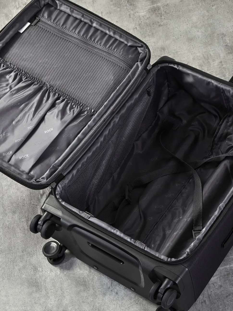 Rock Parker Medium Suitcase