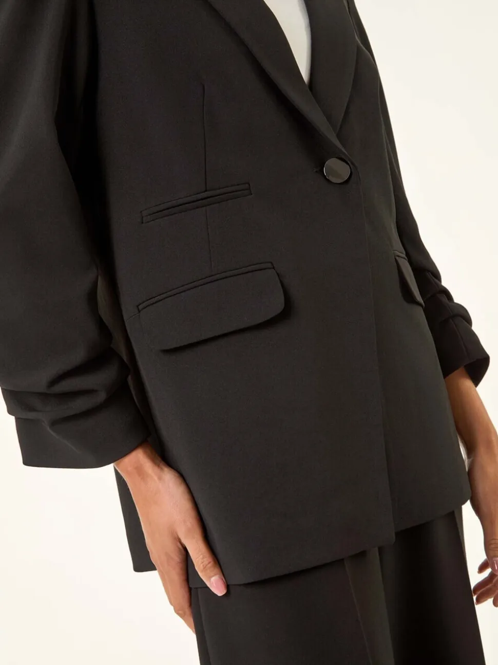 Roman Black Petite Ruched Buttoned Blazer