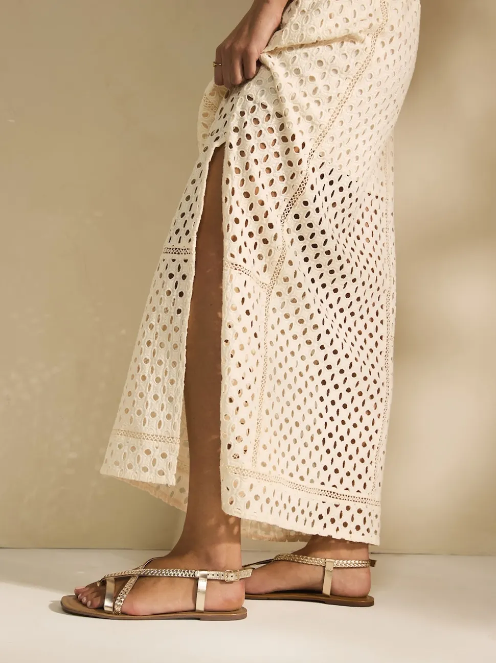 Rose Gold Leather Standard/Wide Fit Plait Strappy Toe Thong