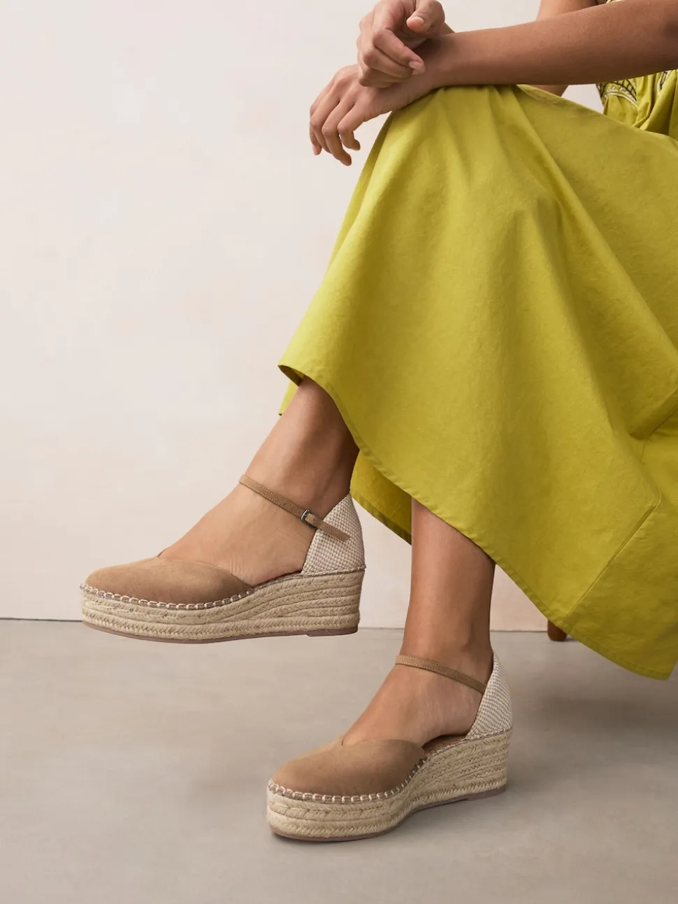 Sand Standard/Wide Fit Closed Toe Platform Espadrille Wedges
