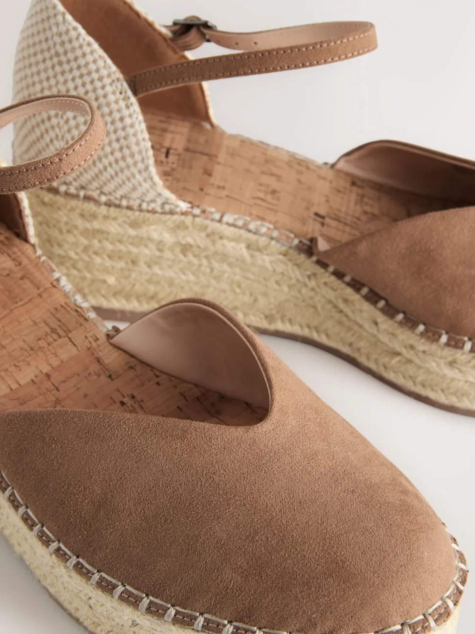 Sand Standard/Wide Fit Closed Toe Platform Espadrille Wedges