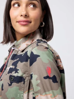 SCAMP & DUDE Green Shacket Cotton Camo Print