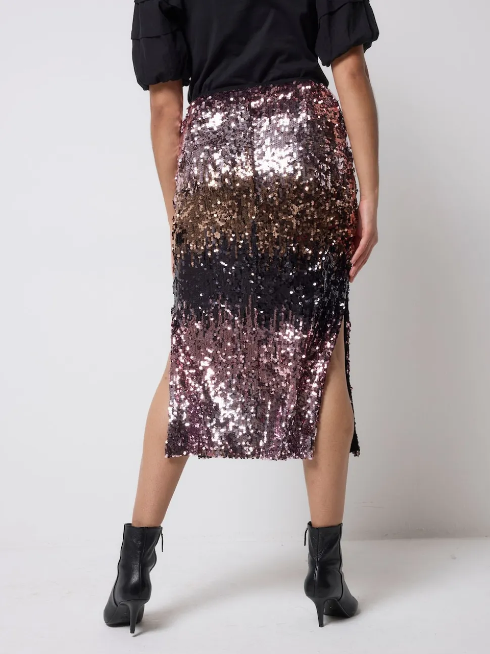 SCAMP & DUDE Pink Split Front Skirt with Sequin