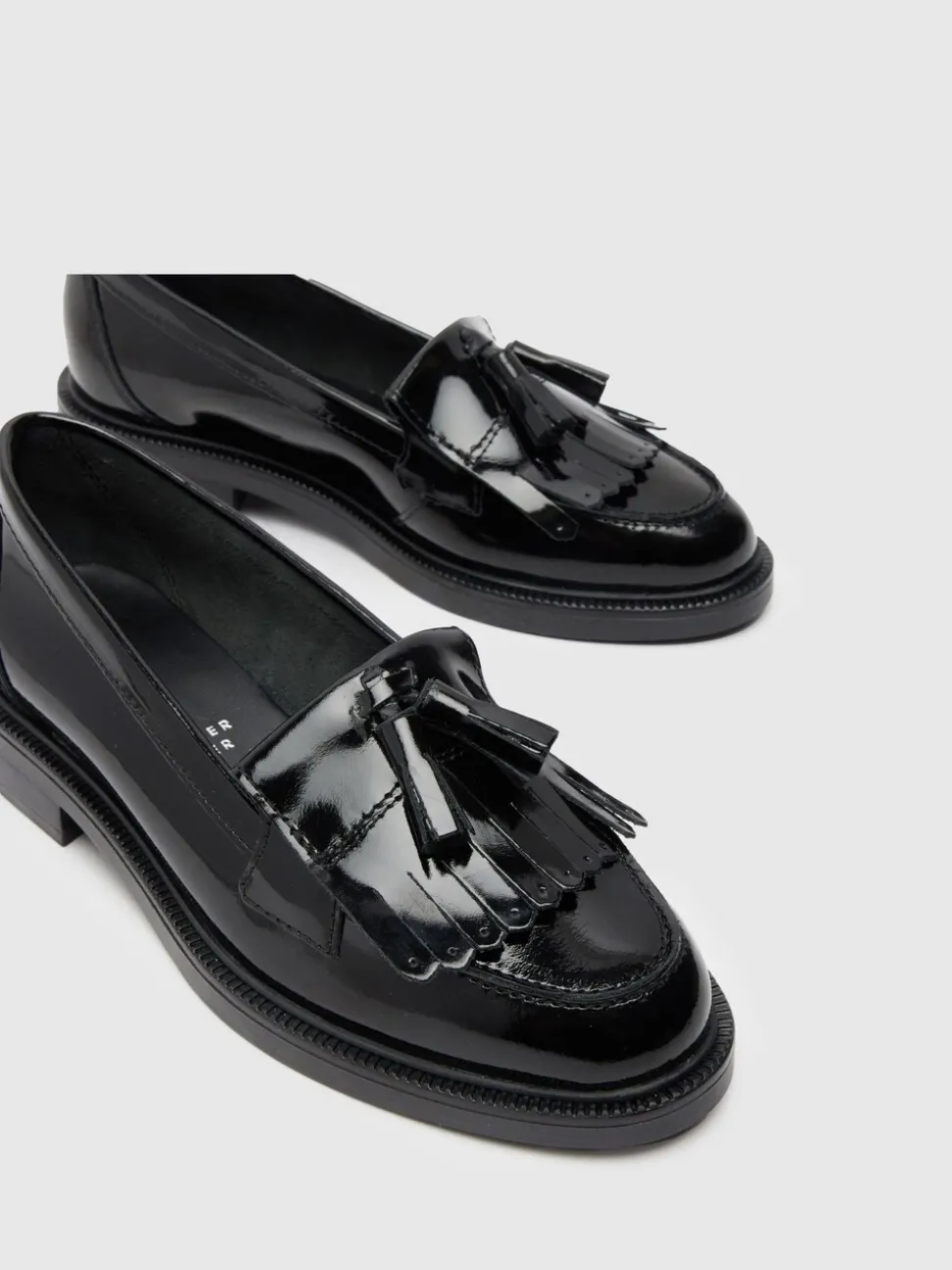 Schuh Black Wide Fit Lizzie Leather Compass Shoes