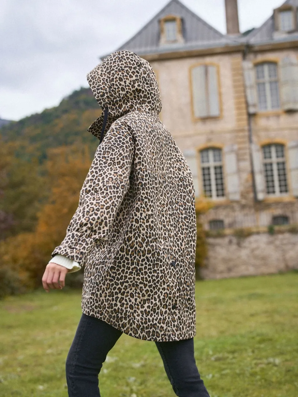 Seraphine Neutral Leopard Print 3-In-1 Maternity & Babywearing Raincoat